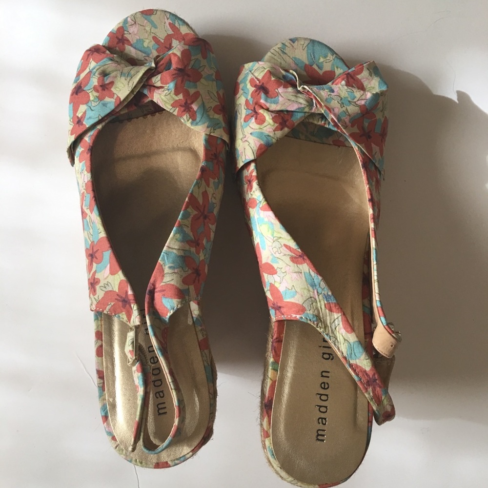 Steve Madden Wedges